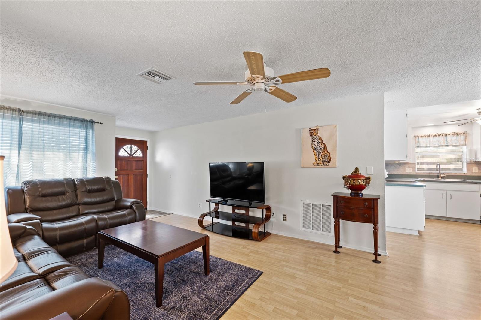 1135 17TH AVE SW