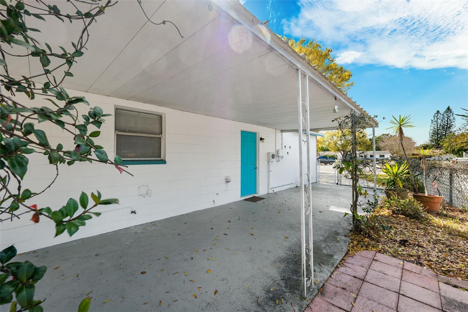 1135 17TH AVE SW