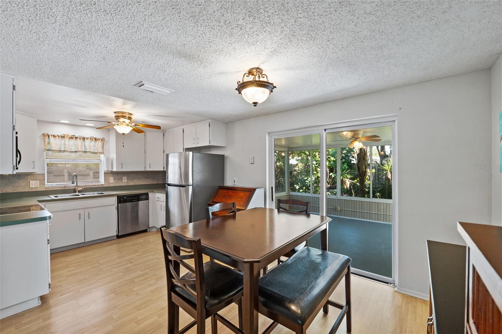 1135 17TH AVE SW