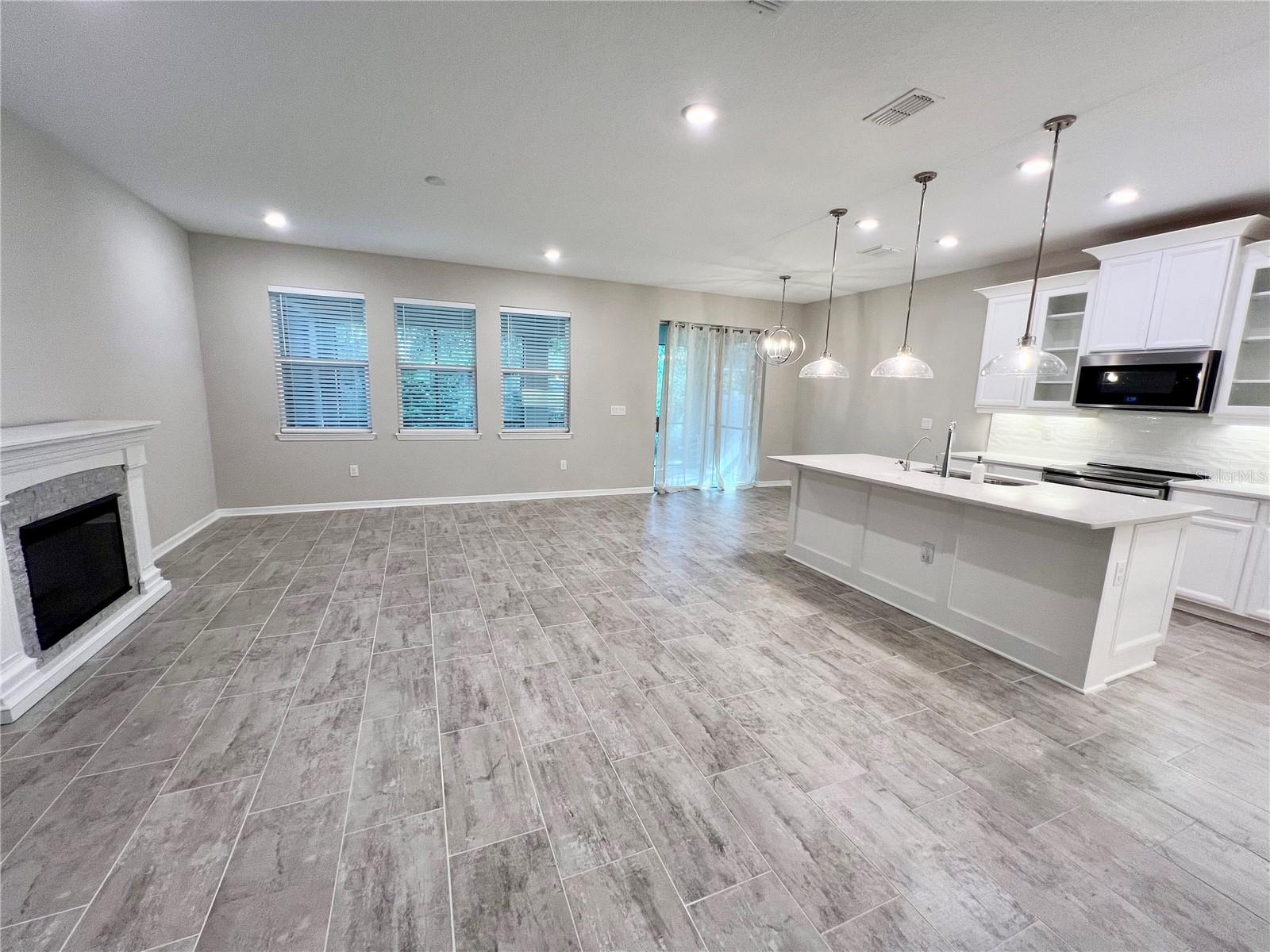 10730 WHITLAND GROVE DR