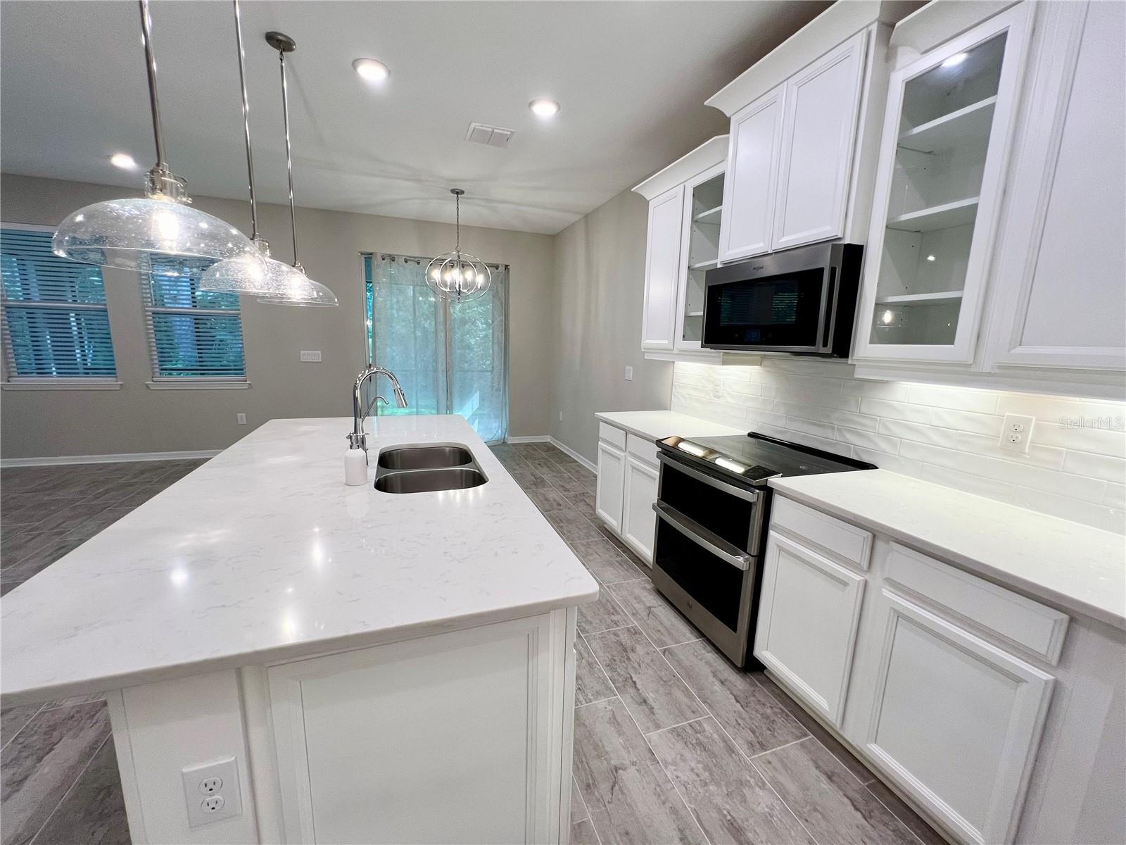 10730 WHITLAND GROVE DR