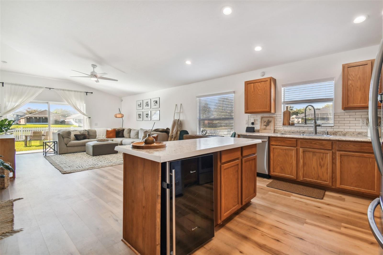 7513 CANAL POINT CT