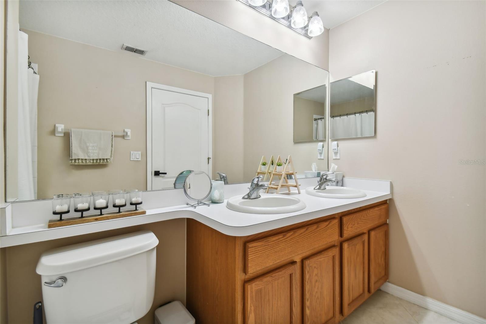 7513 CANAL POINT CT