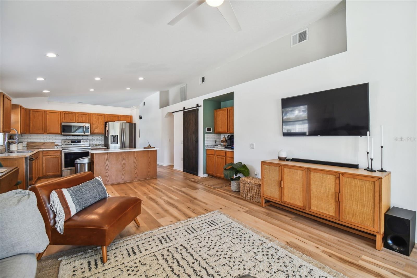 7513 CANAL POINT CT