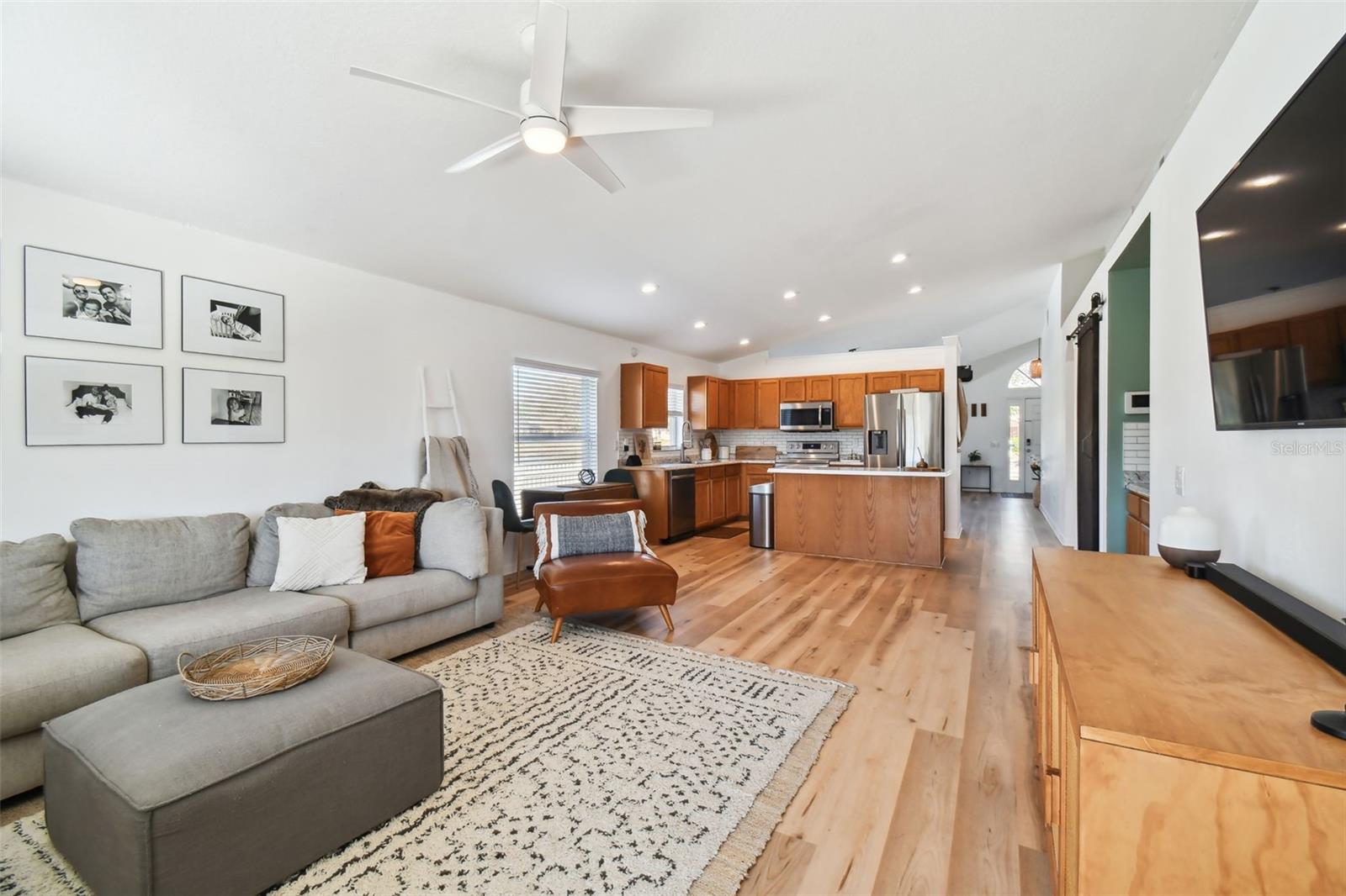 7513 CANAL POINT CT