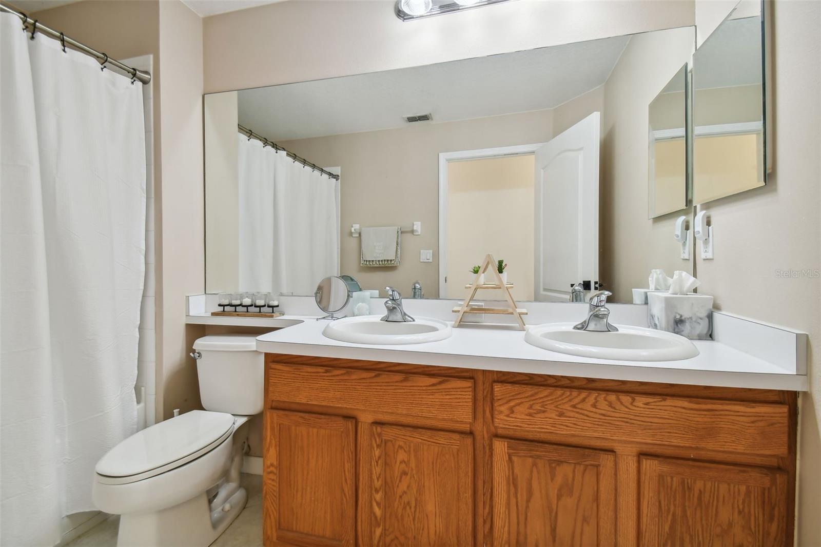 7513 CANAL POINT CT