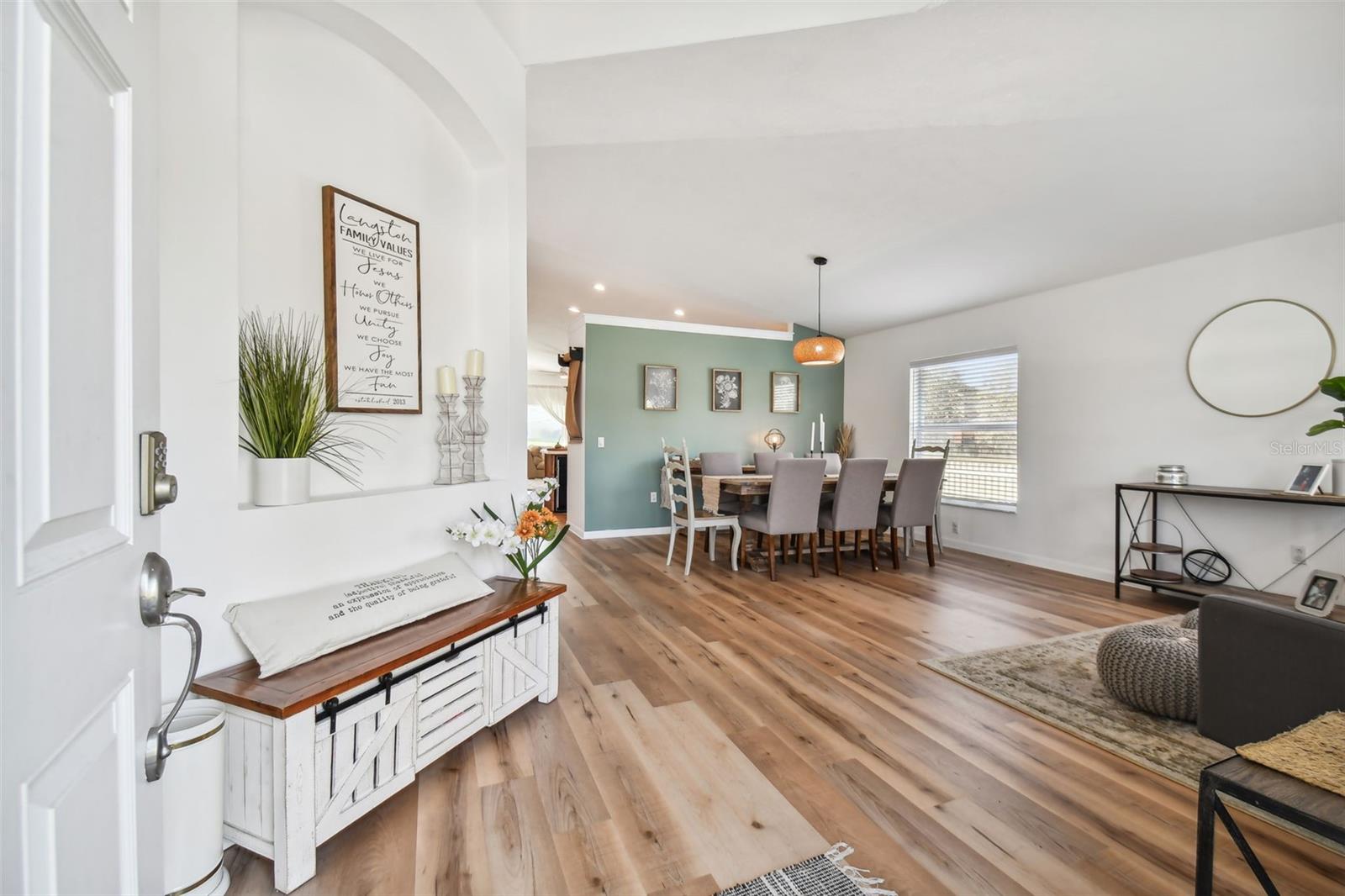 7513 CANAL POINT CT