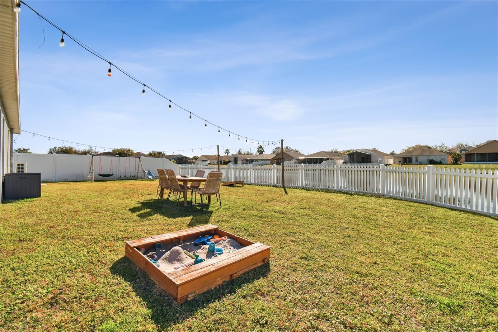 7513 CANAL POINT CT