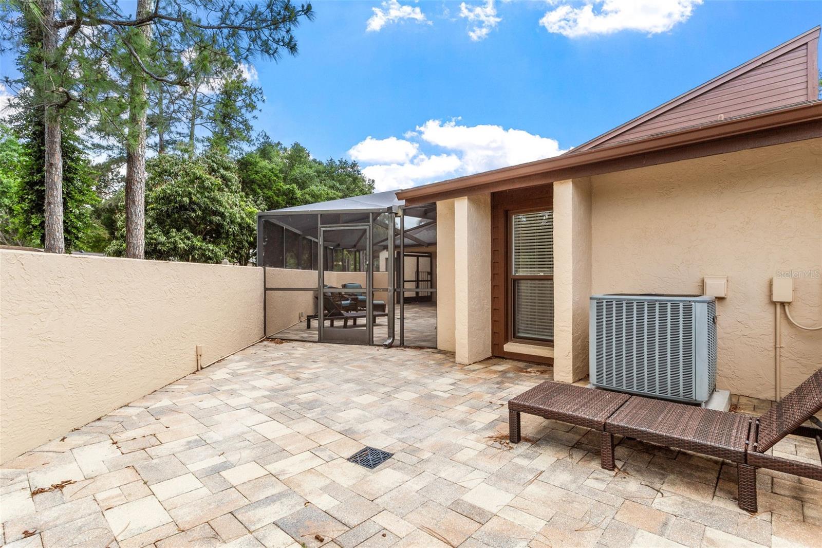4811 UMBER CT