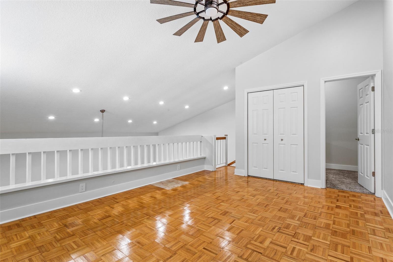 4811 UMBER CT