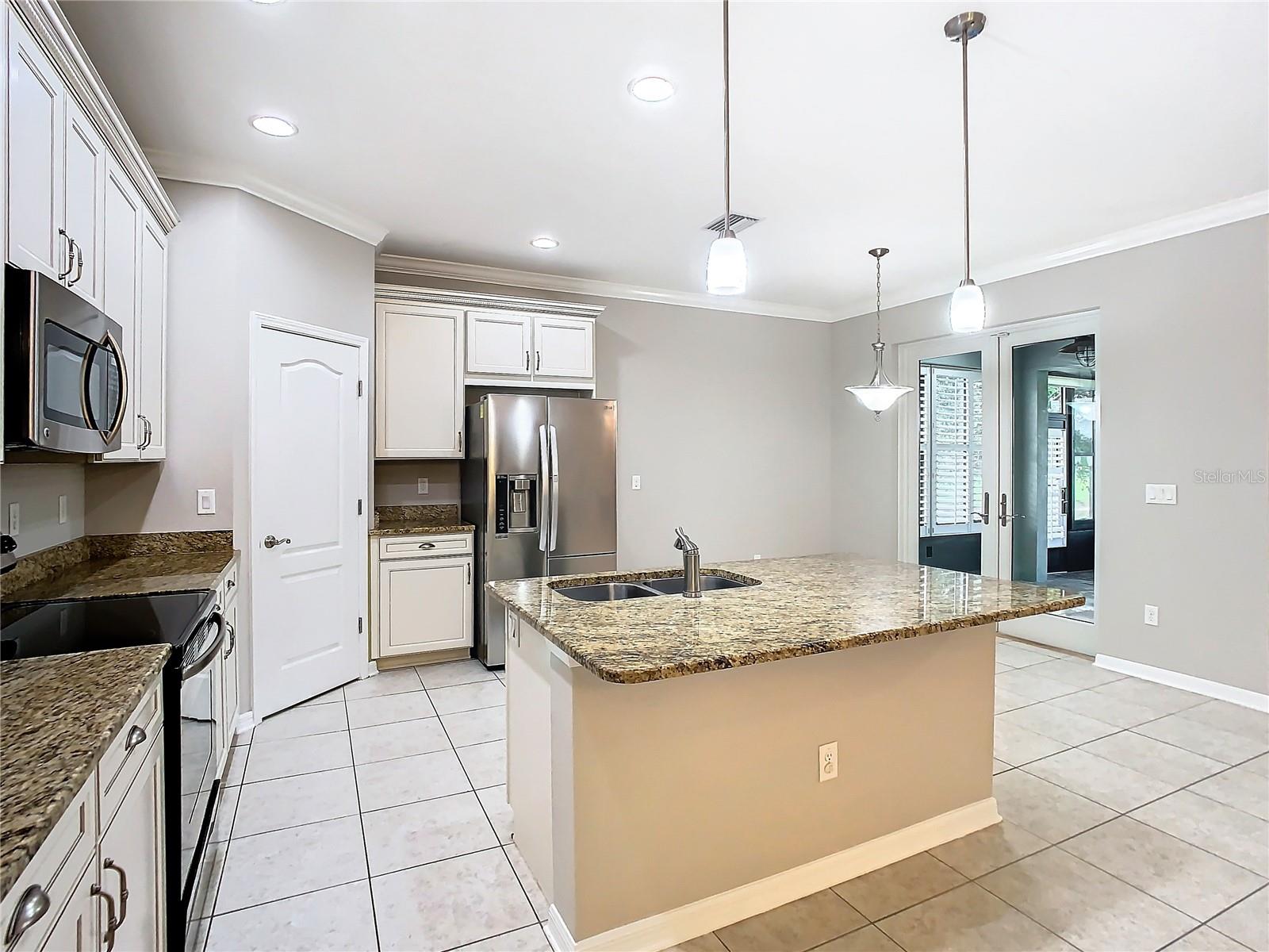 10407 ROUGH RD