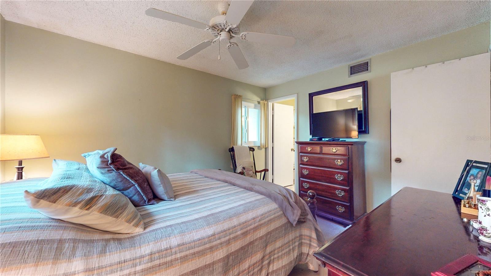 1460 VALE CT