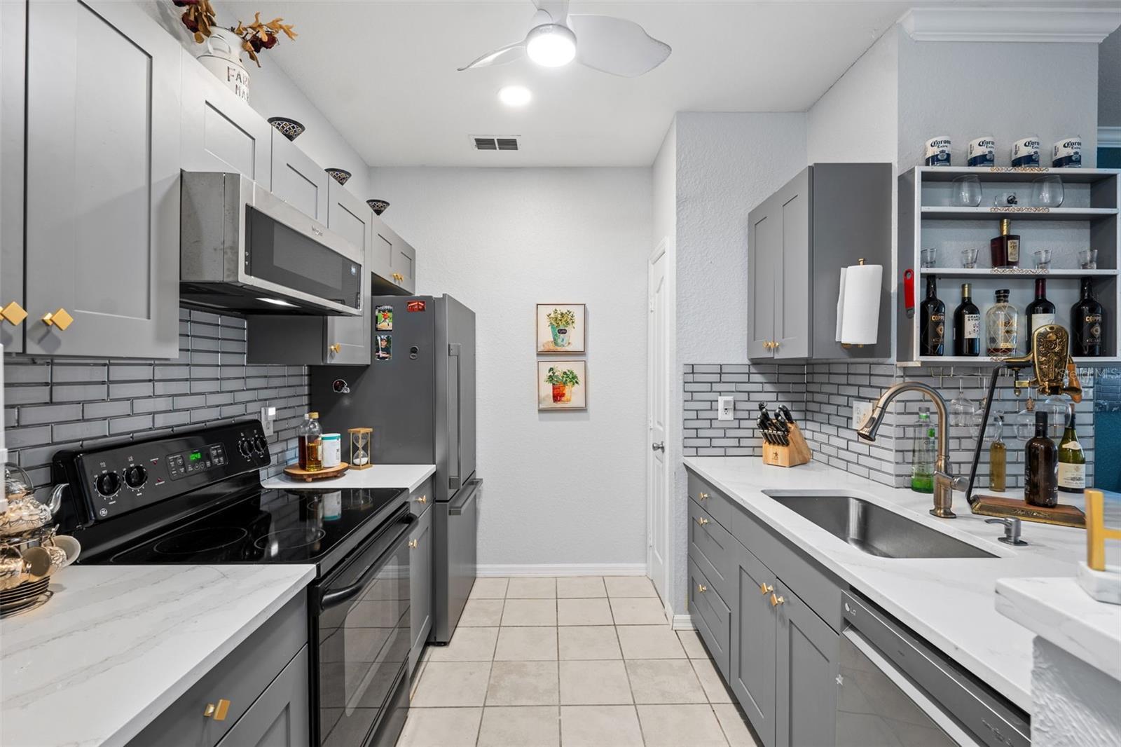 5000 CULBREATH KEY WAY #8-208