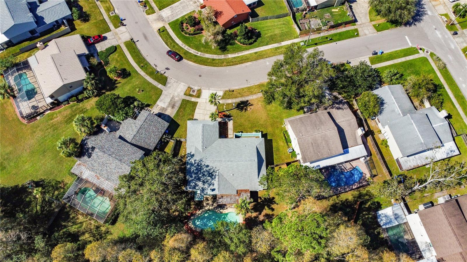 16713 FOOTHILL DR
