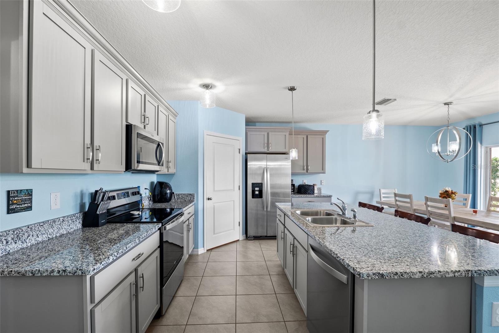 15502 BLACK PEPPER LN