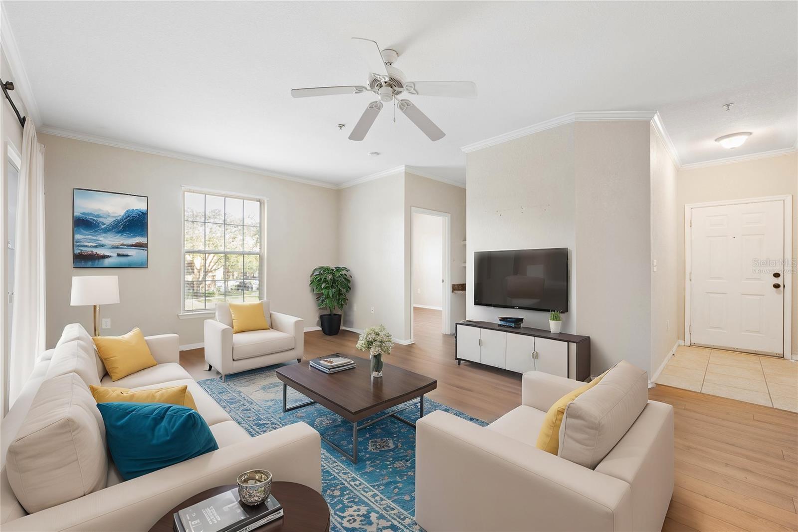 10209 COURTNEY PALMS BLVD #204