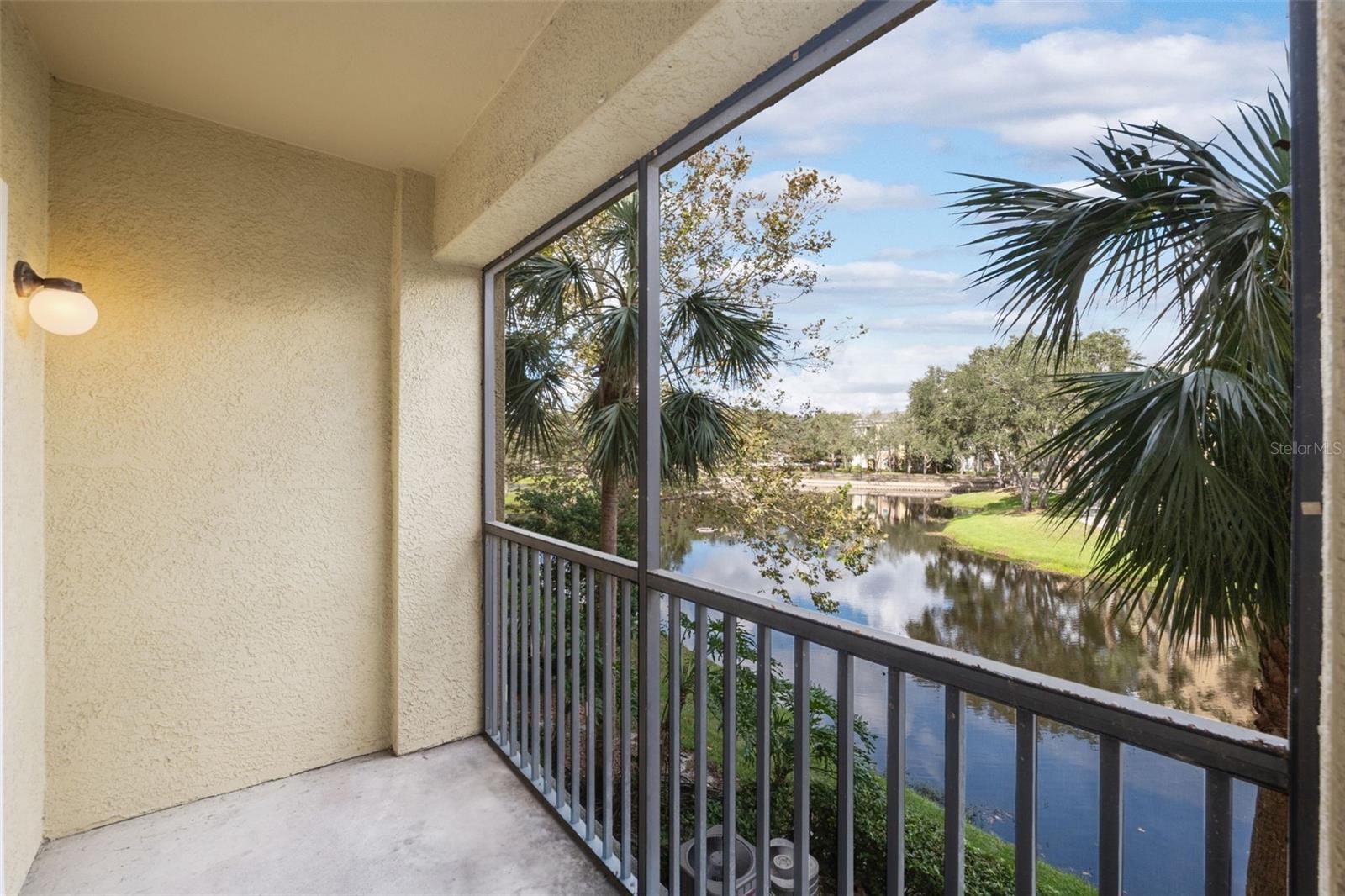 10209 COURTNEY PALMS BLVD #204