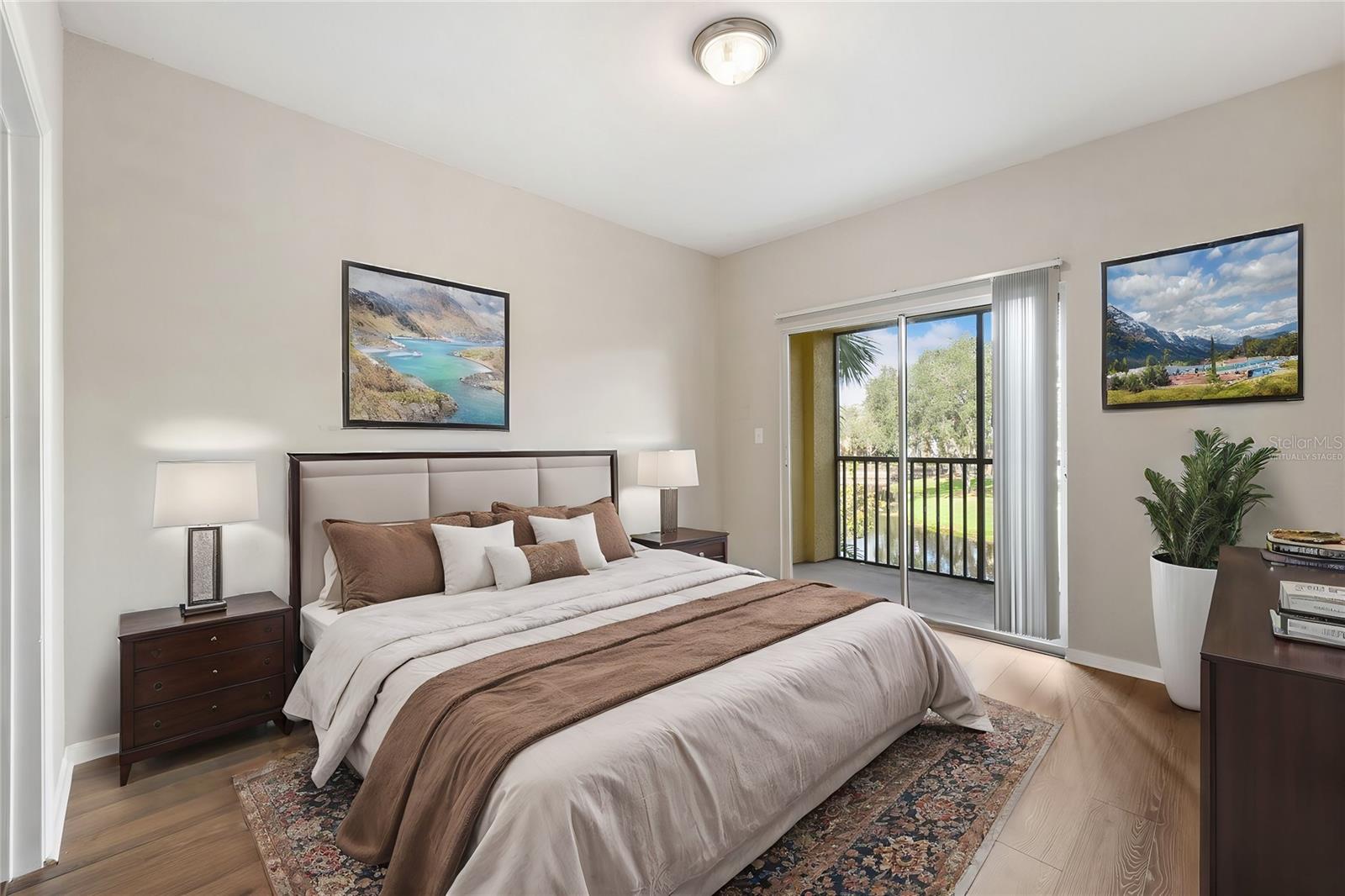 10209 COURTNEY PALMS BLVD #204