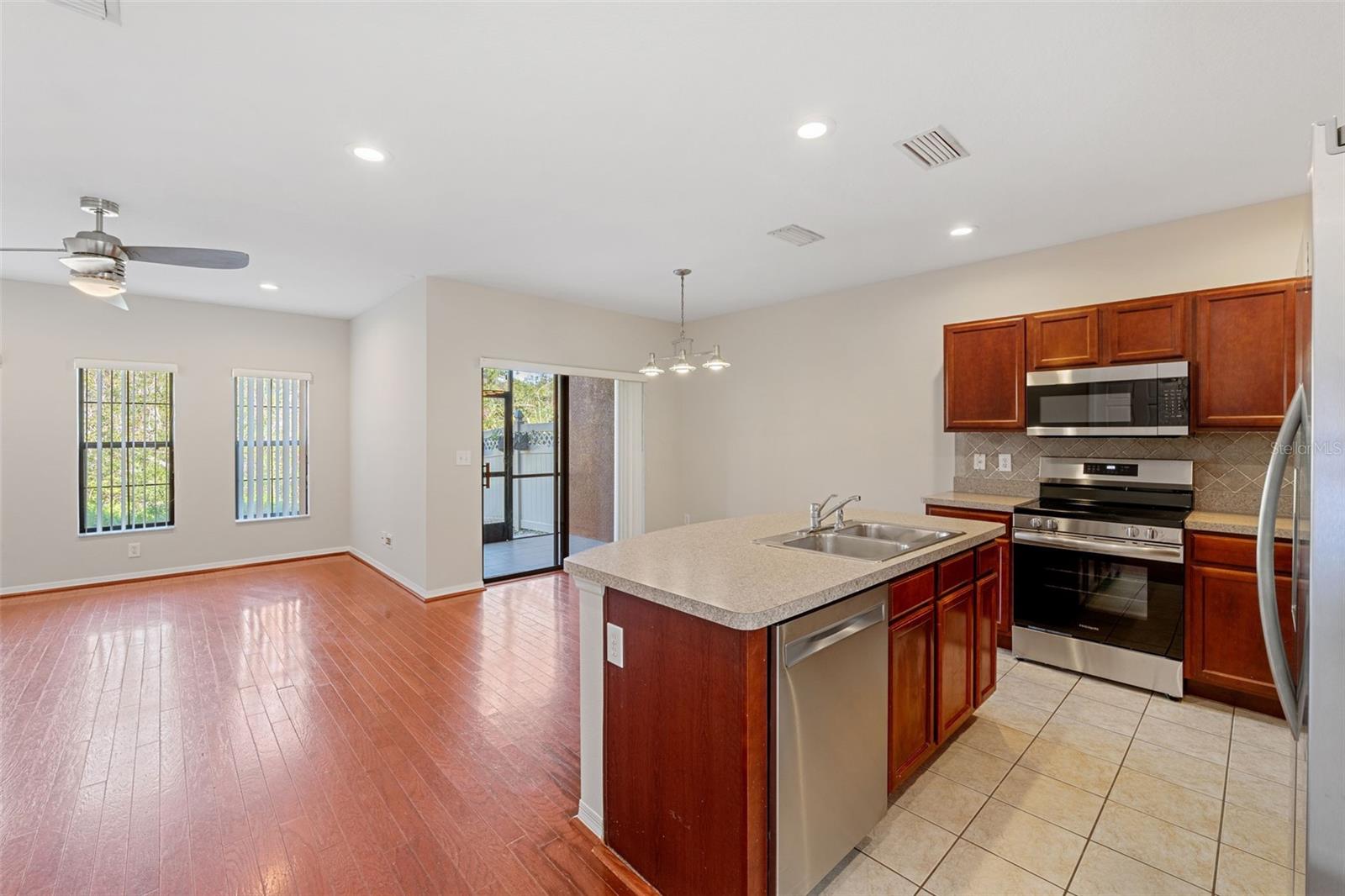 30129 MOSSBANK DR