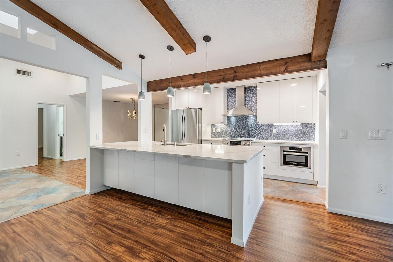 4595 NORTHWOOD TER
