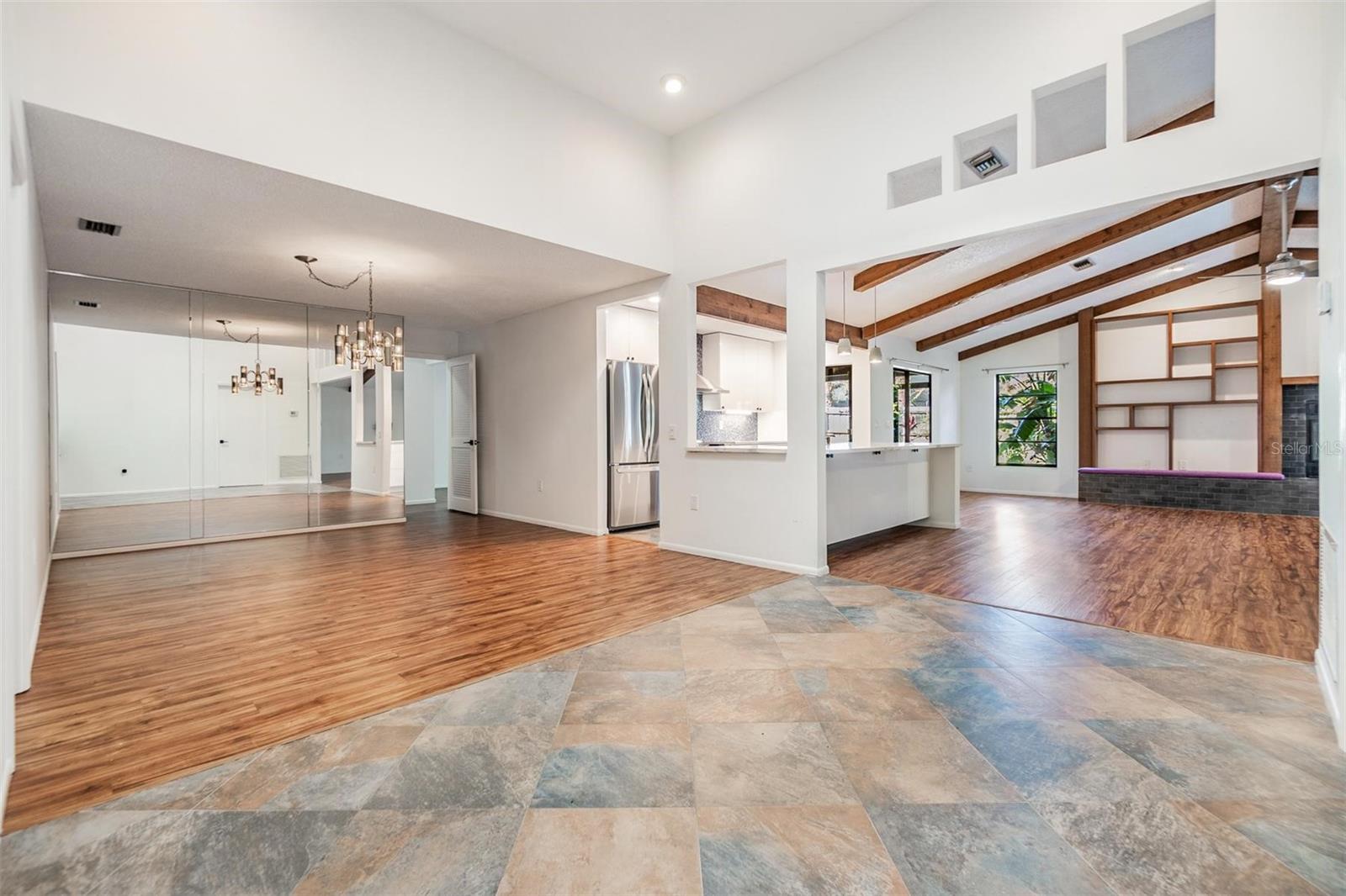 4595 NORTHWOOD TER