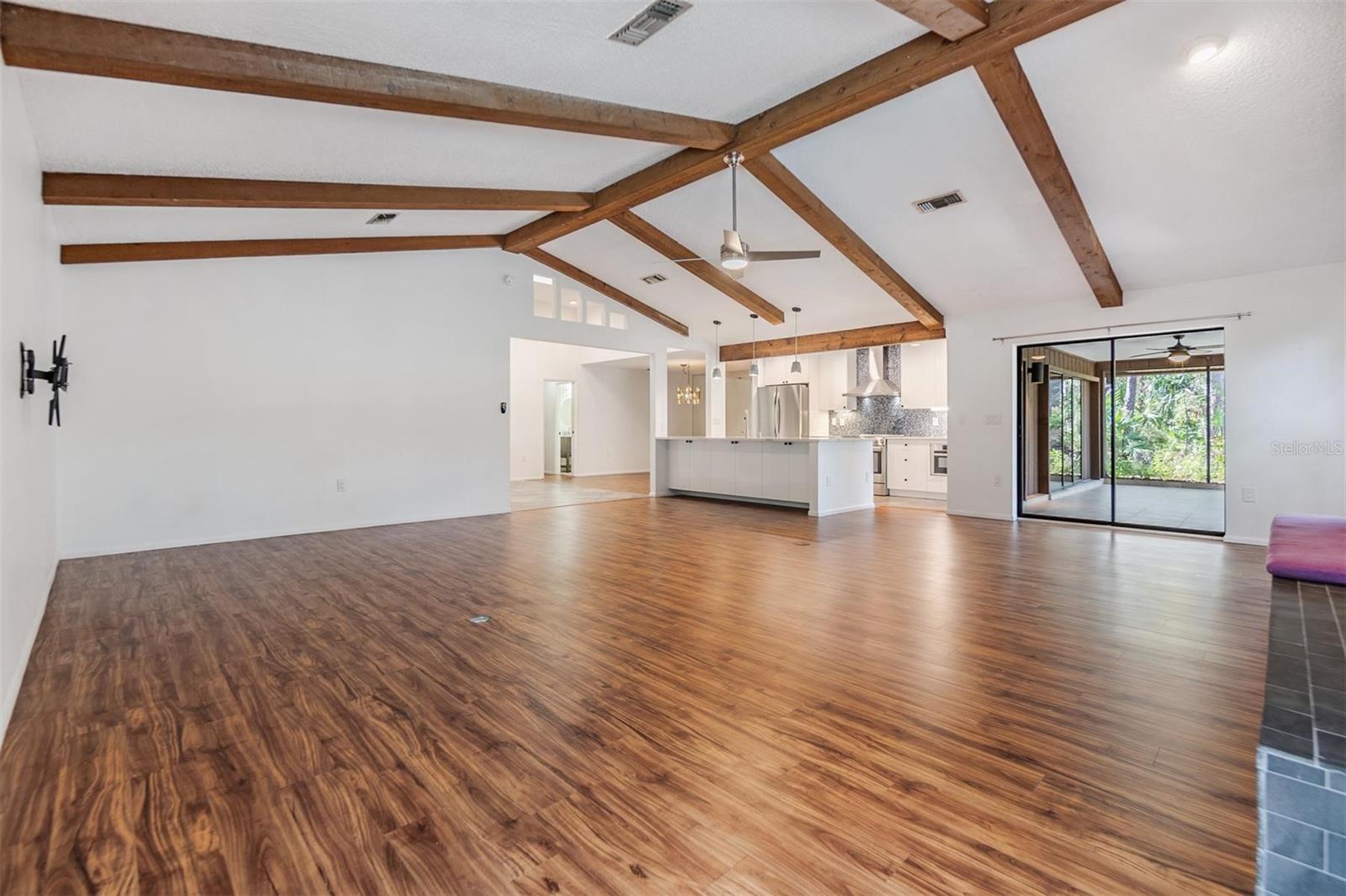 4595 NORTHWOOD TER