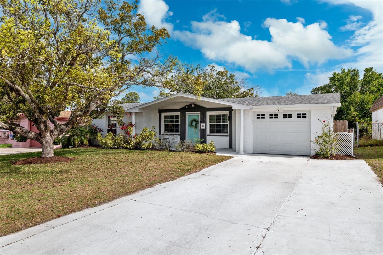 5046 ROSEWOOD DR