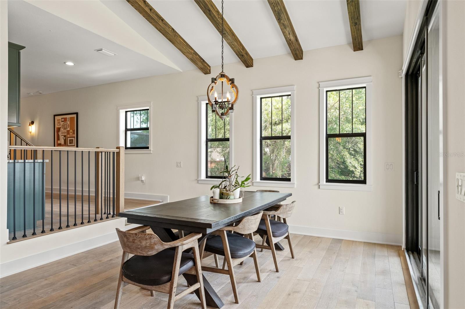 8107 N RIVER SHORE DR