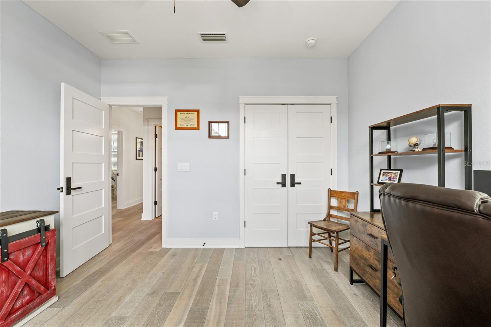 8107 N RIVER SHORE DR