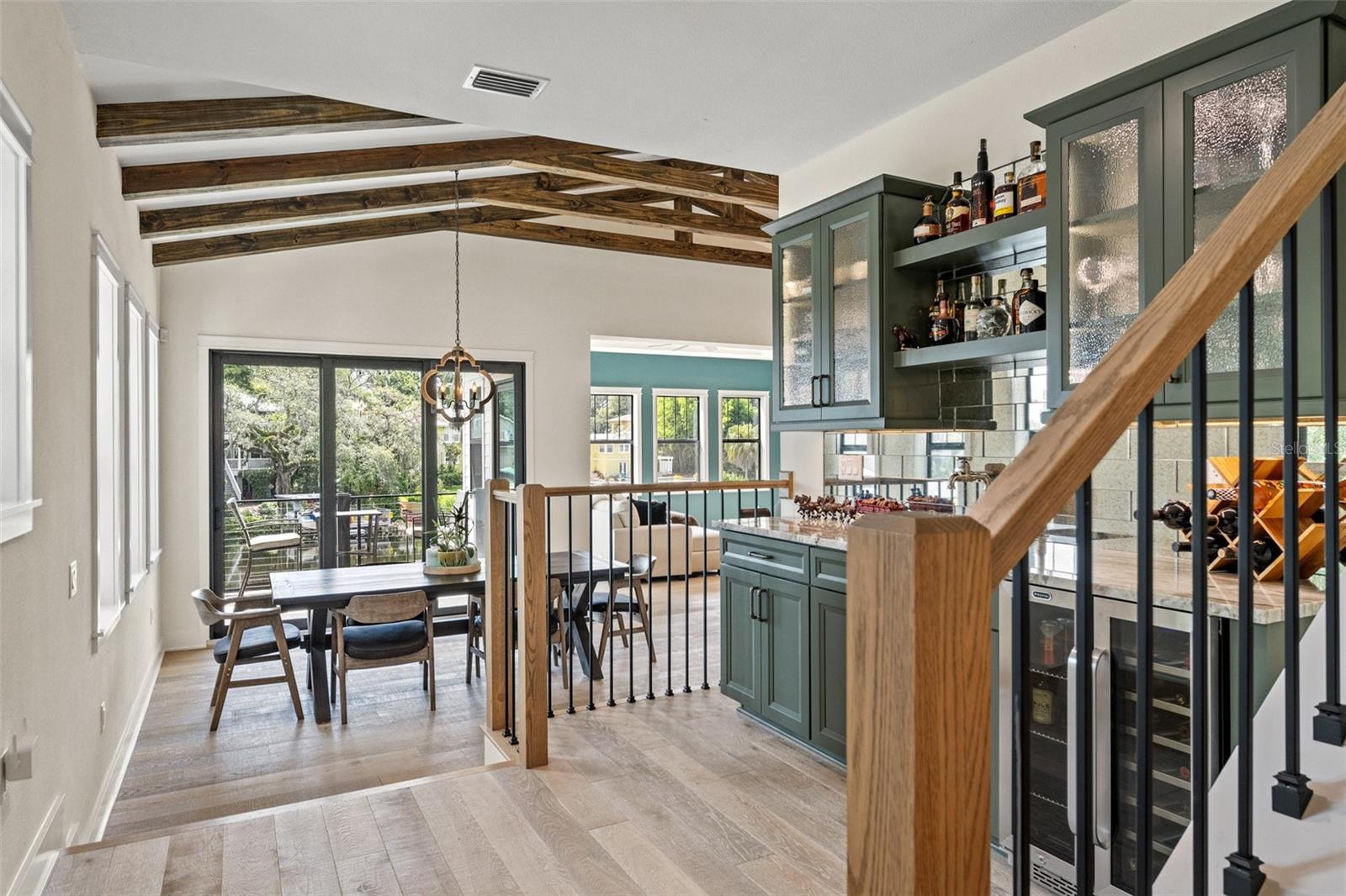 8107 N RIVER SHORE DR