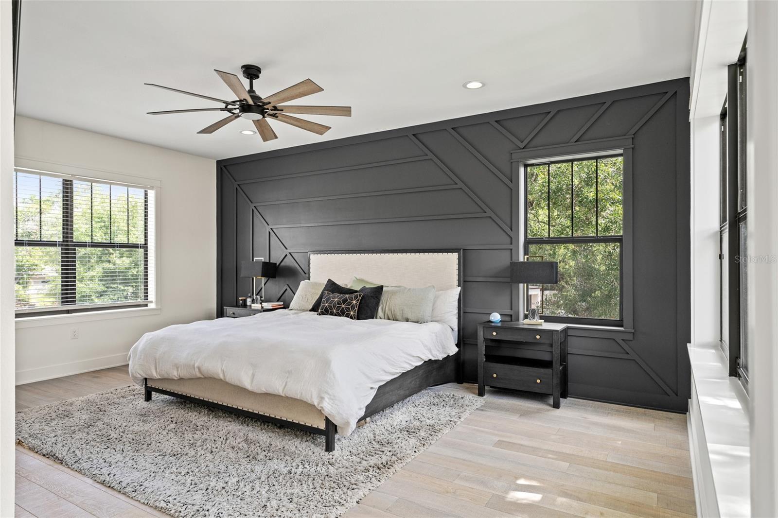 8107 N RIVER SHORE DR