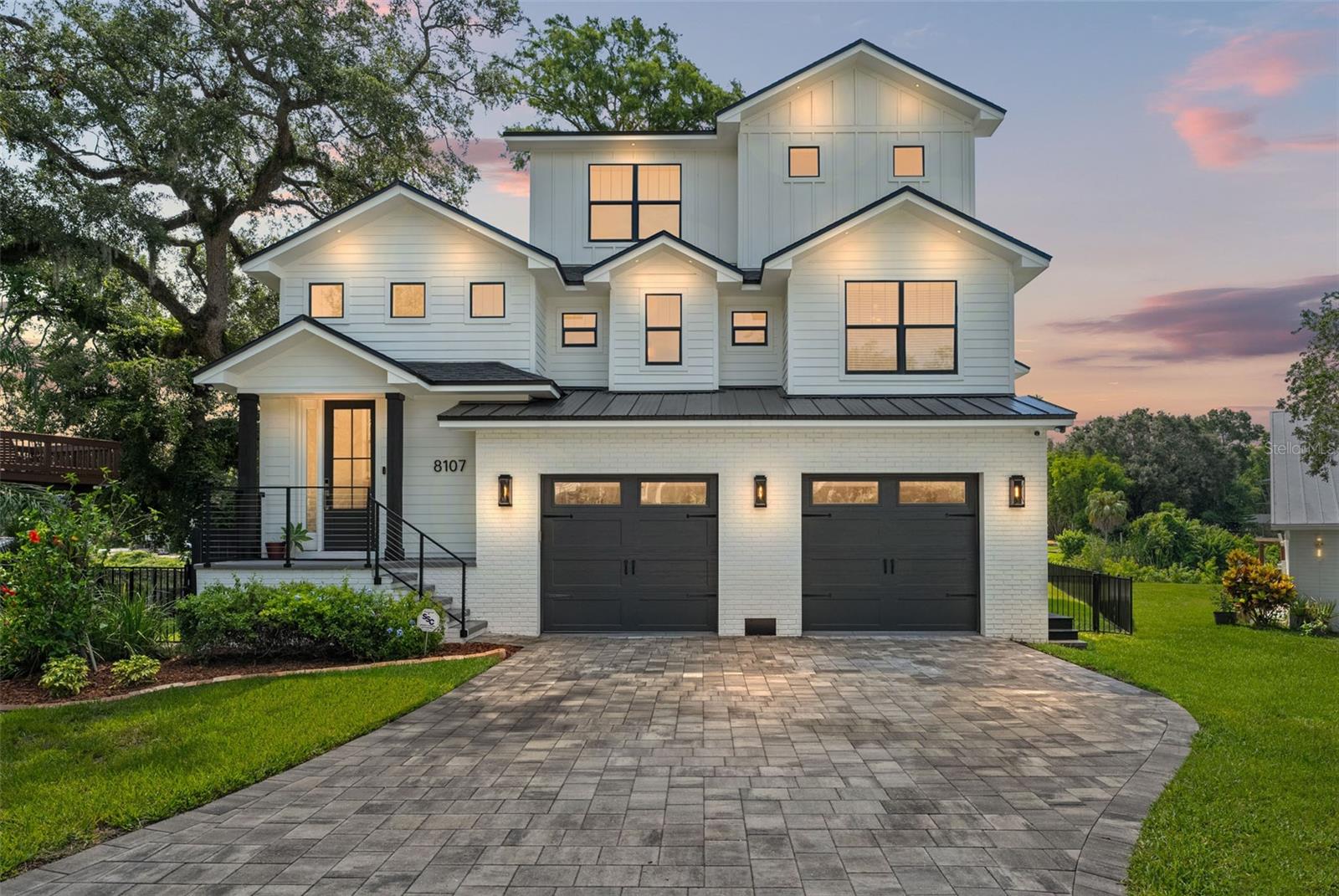 8107 N RIVER SHORE DR