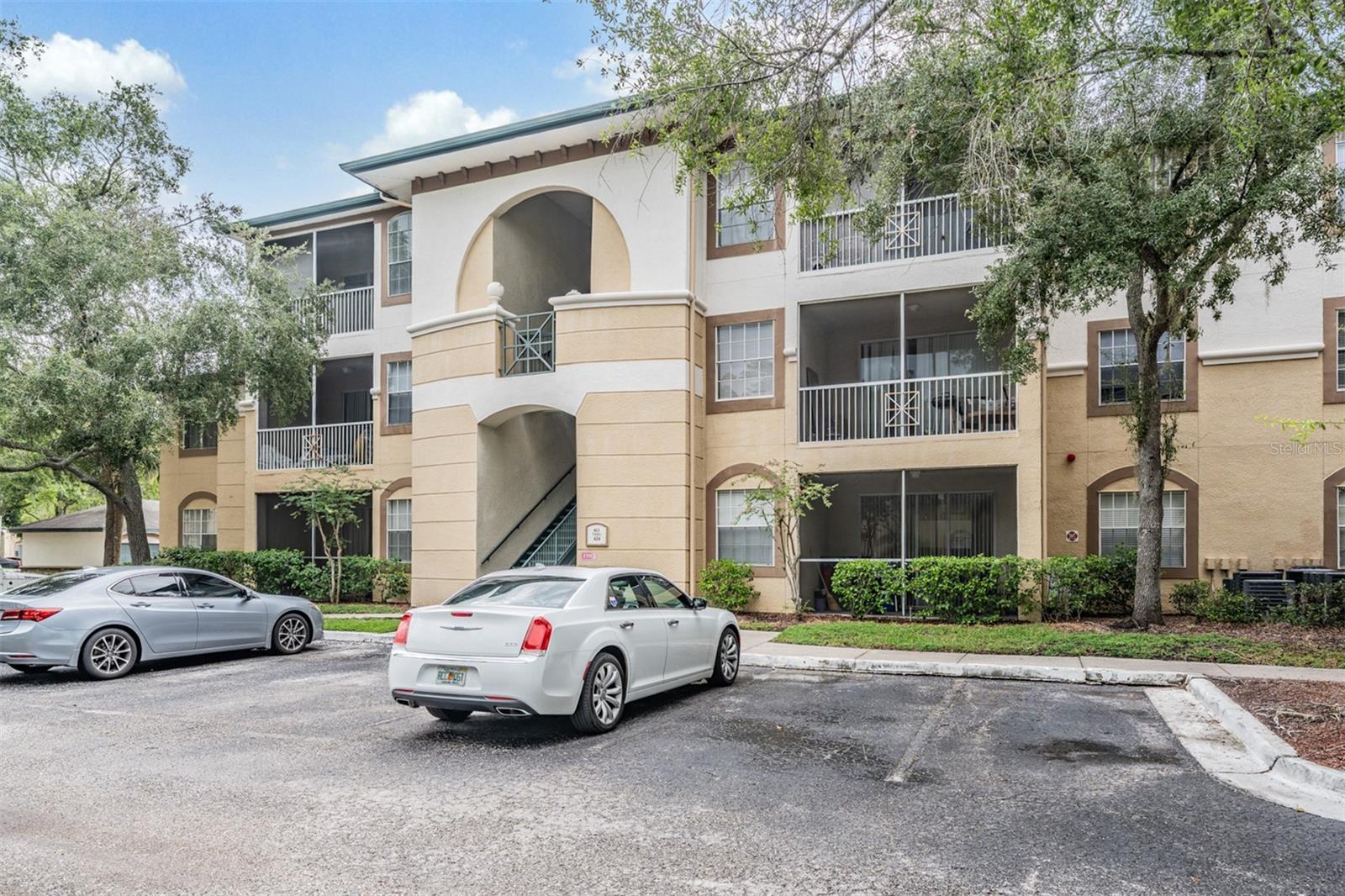 17101 CARRINGTON PARK DR #415