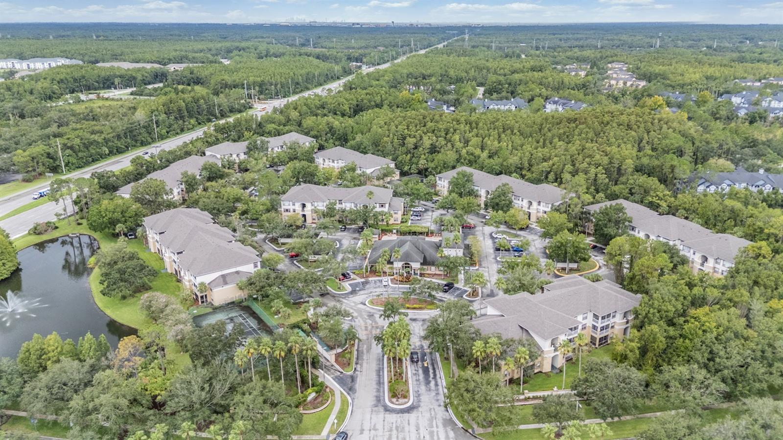 17101 CARRINGTON PARK DR #415