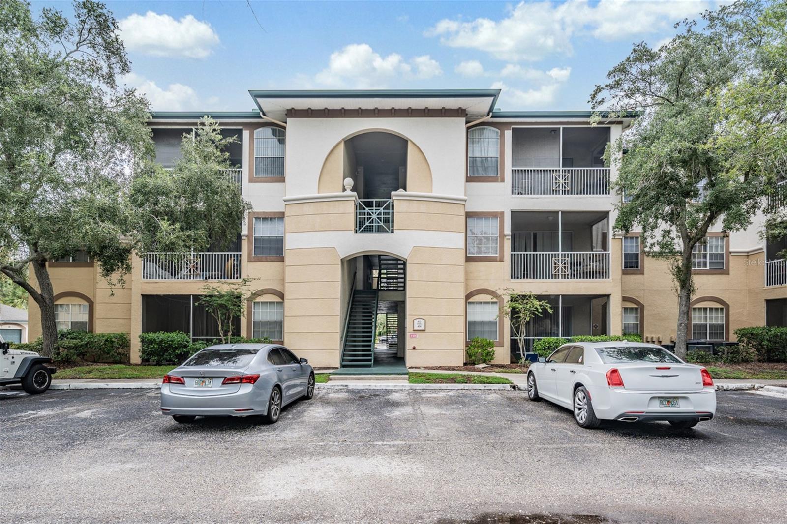 17101 CARRINGTON PARK DR #415