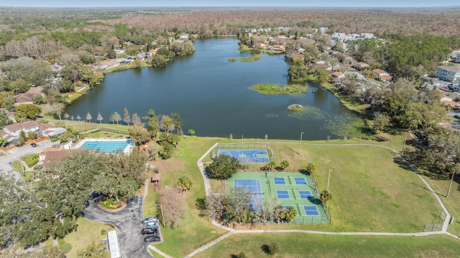 14631 LAKE FOREST DR