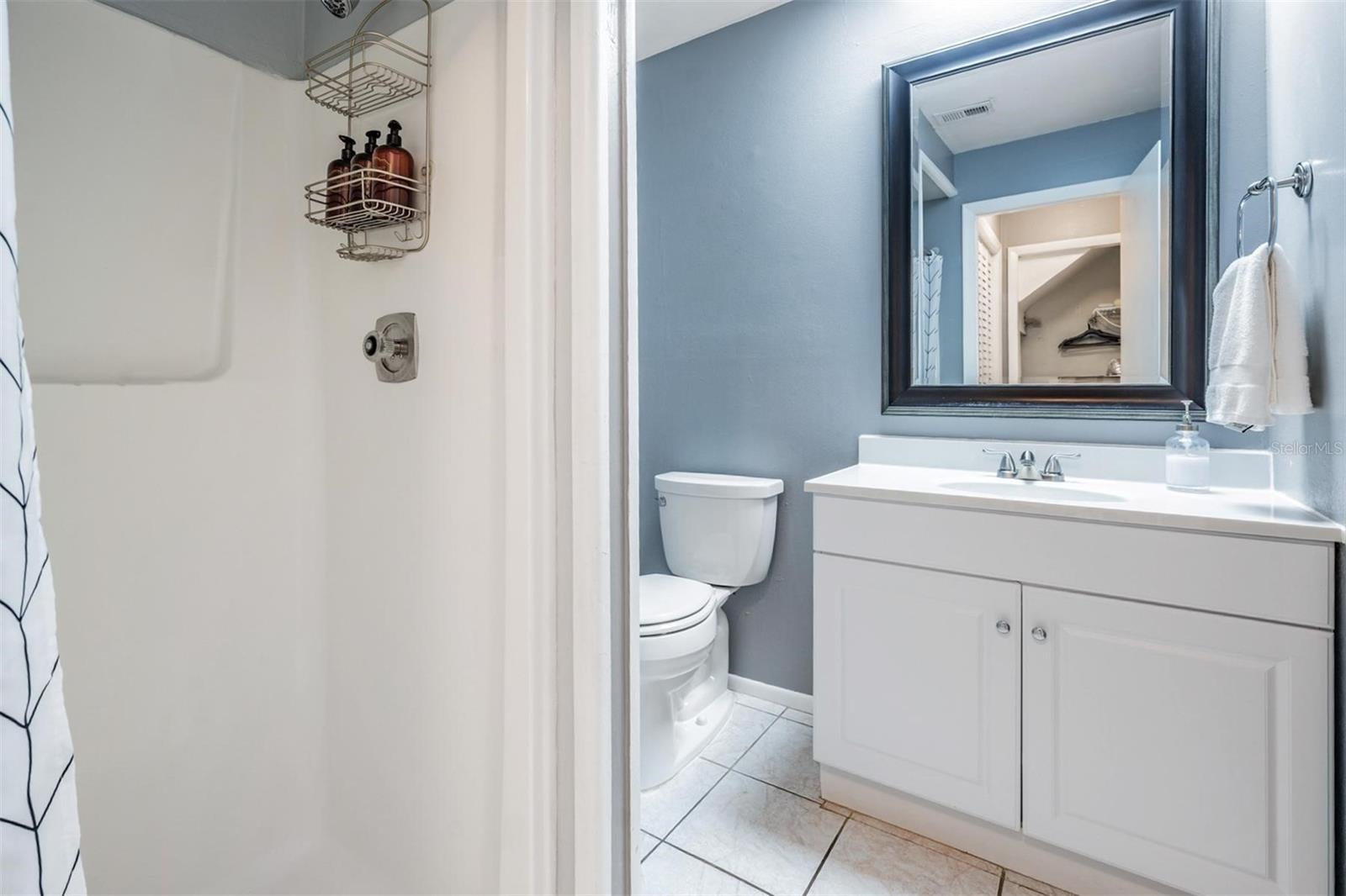 14631 LAKE FOREST DR