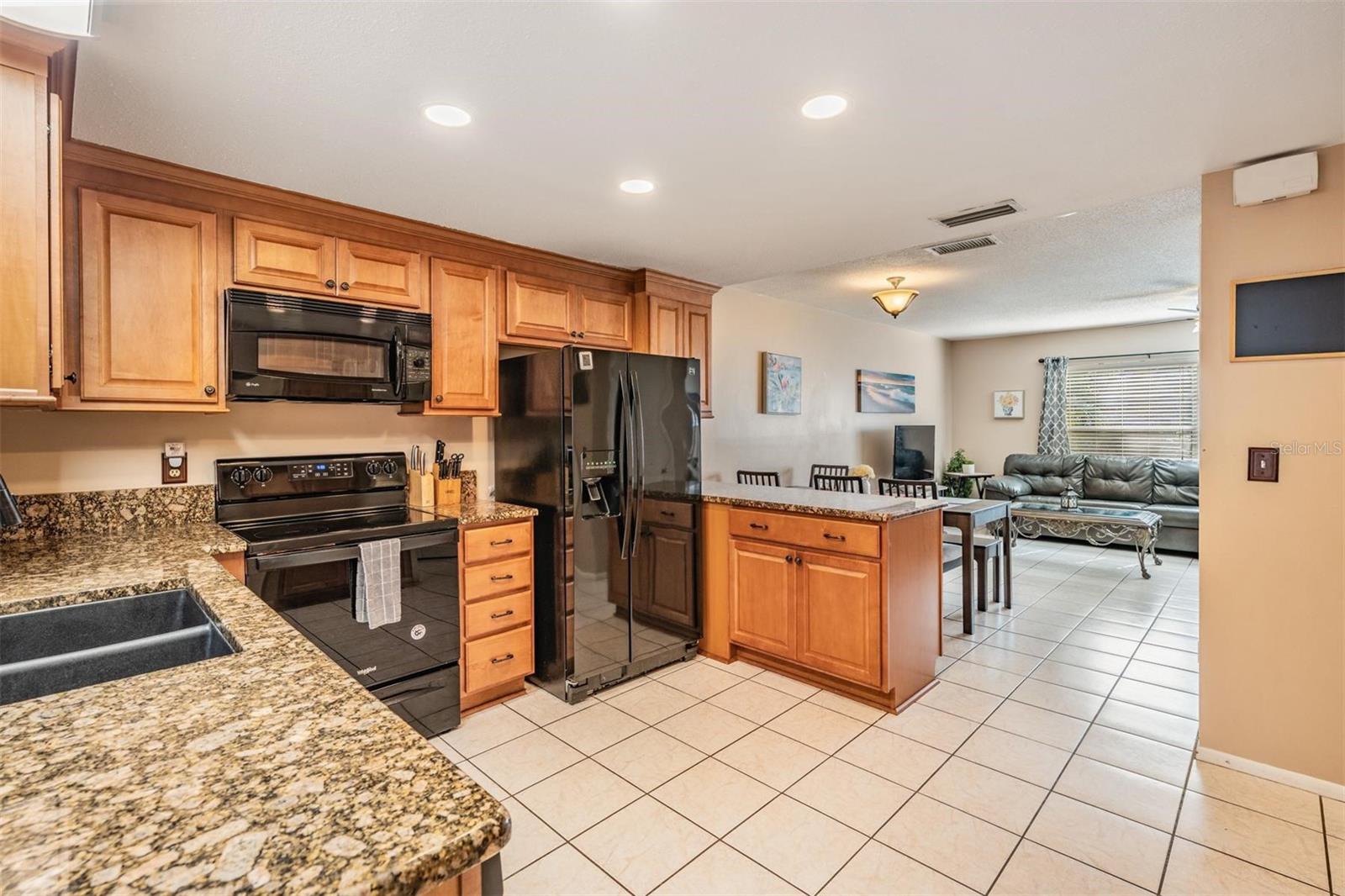 14631 LAKE FOREST DR