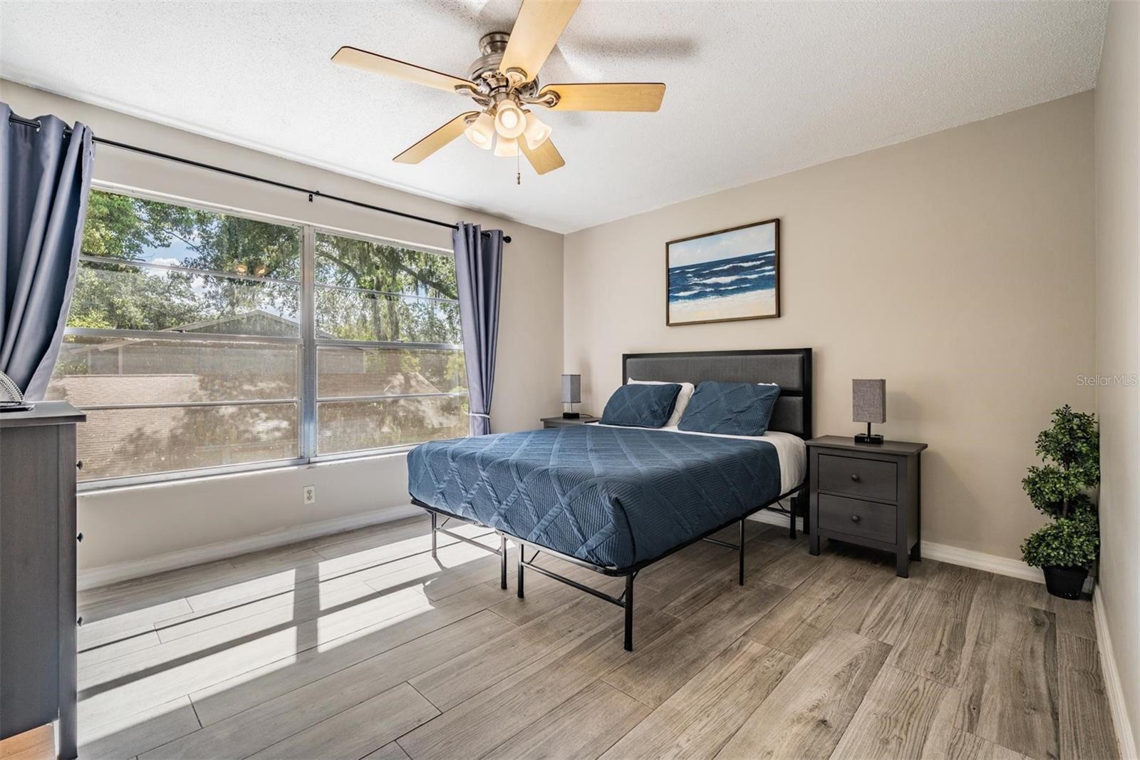 14631 LAKE FOREST DR