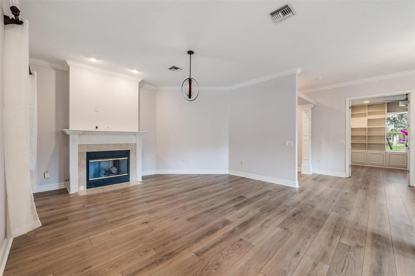 7900 UMBRELLA PINE WAY