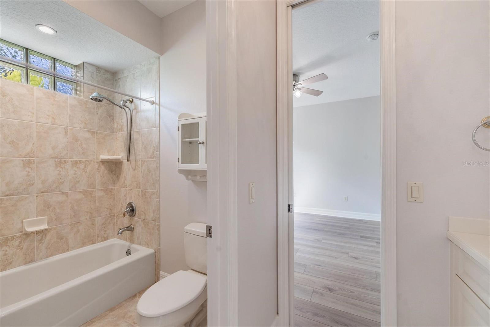 7900 UMBRELLA PINE WAY