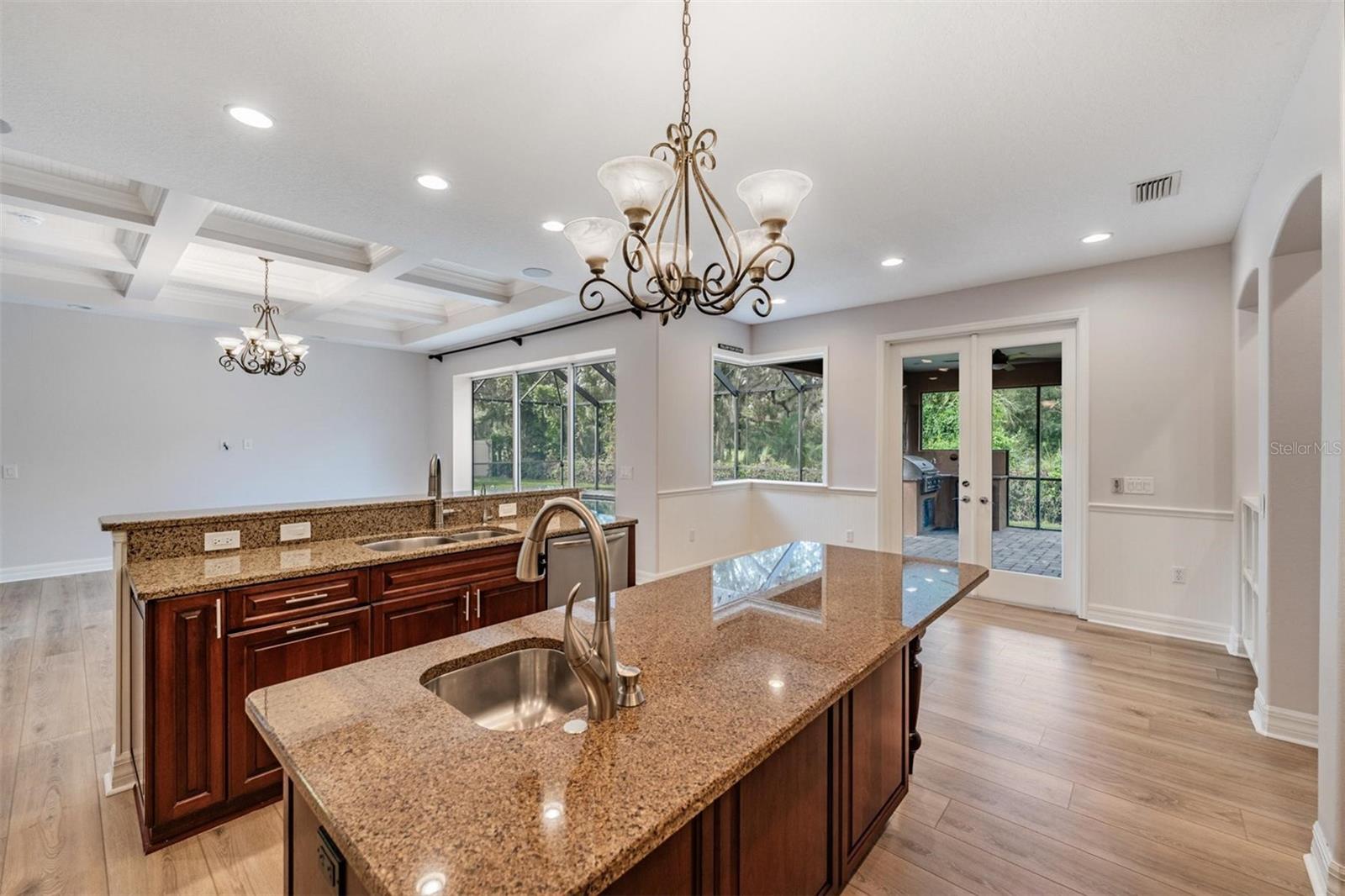 7900 UMBRELLA PINE WAY