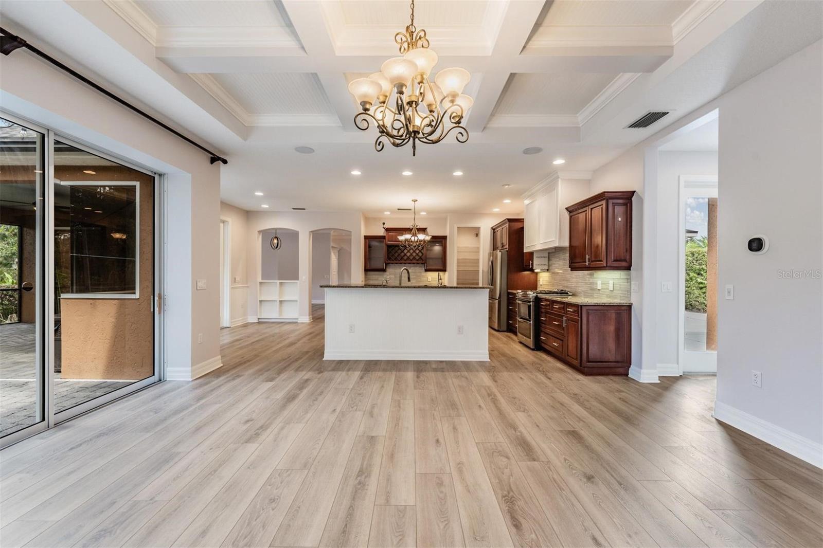 7900 UMBRELLA PINE WAY