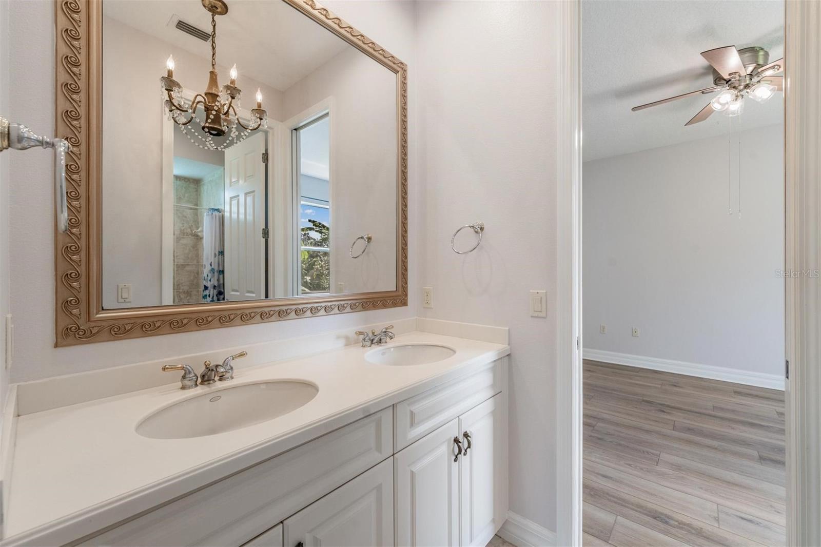 7900 UMBRELLA PINE WAY