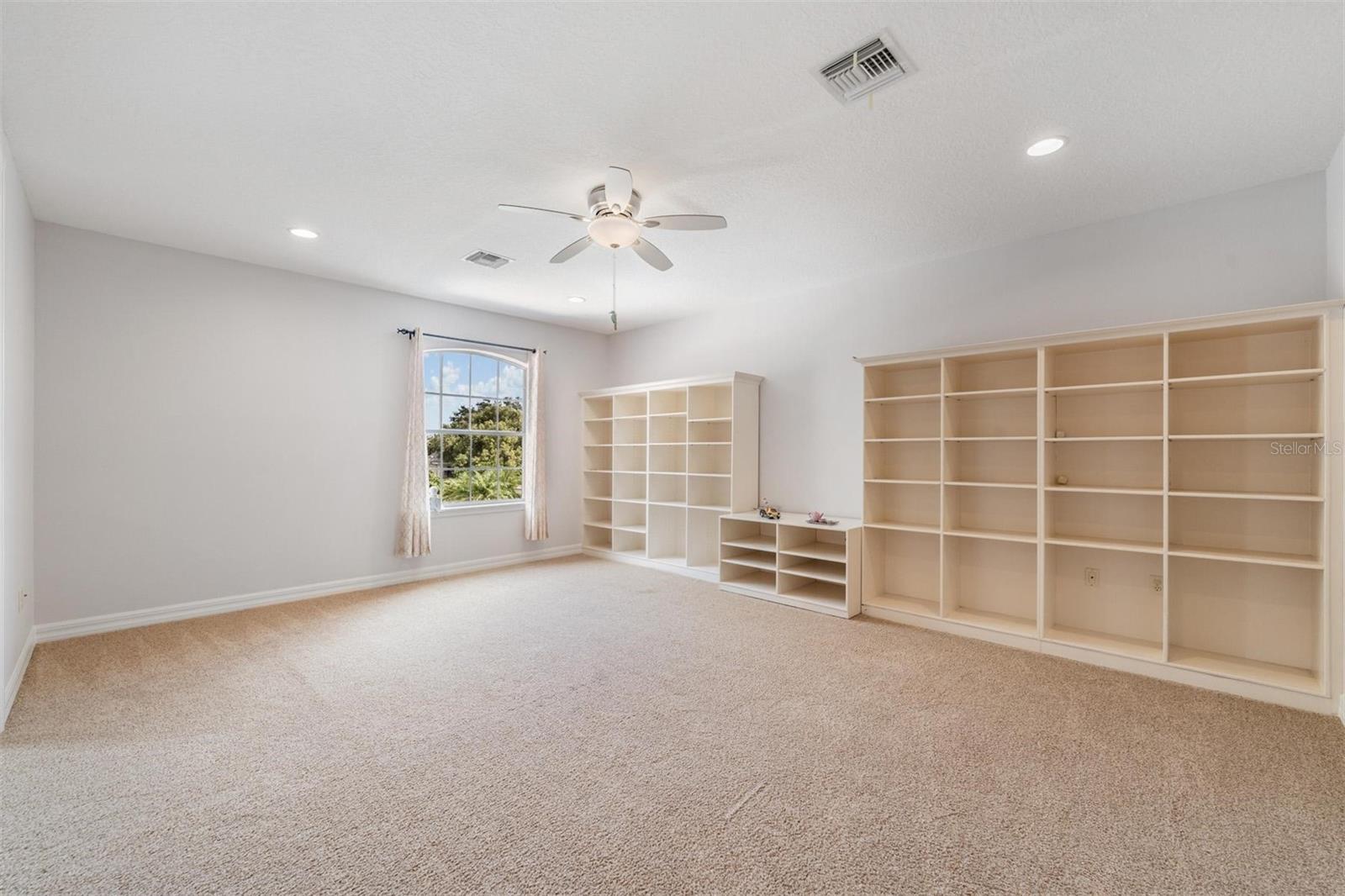 7900 UMBRELLA PINE WAY