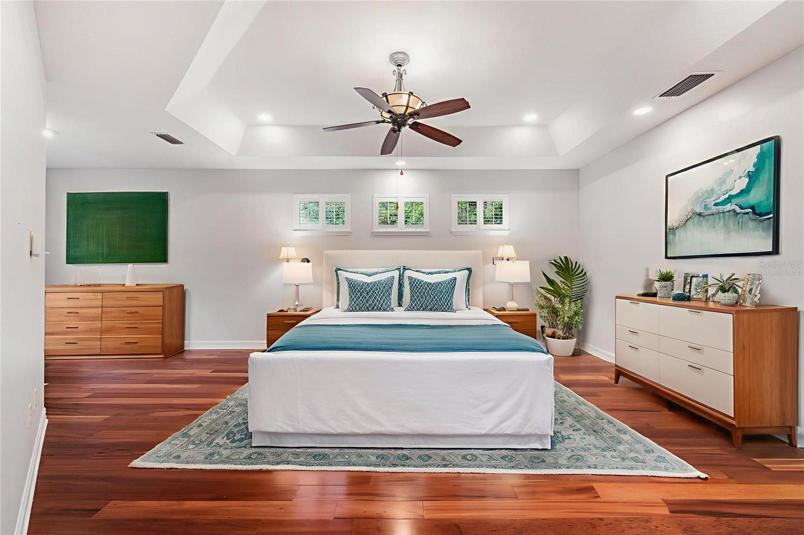 7900 UMBRELLA PINE WAY