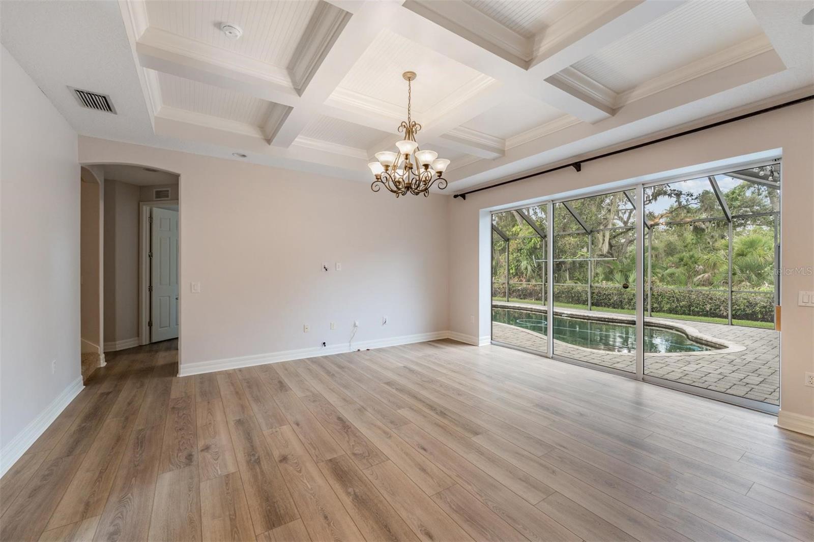 7900 UMBRELLA PINE WAY