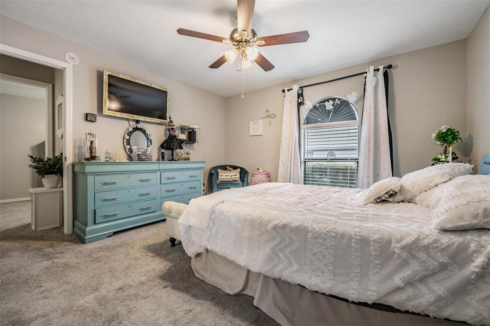 23205 CLUB VILLAS DR #30