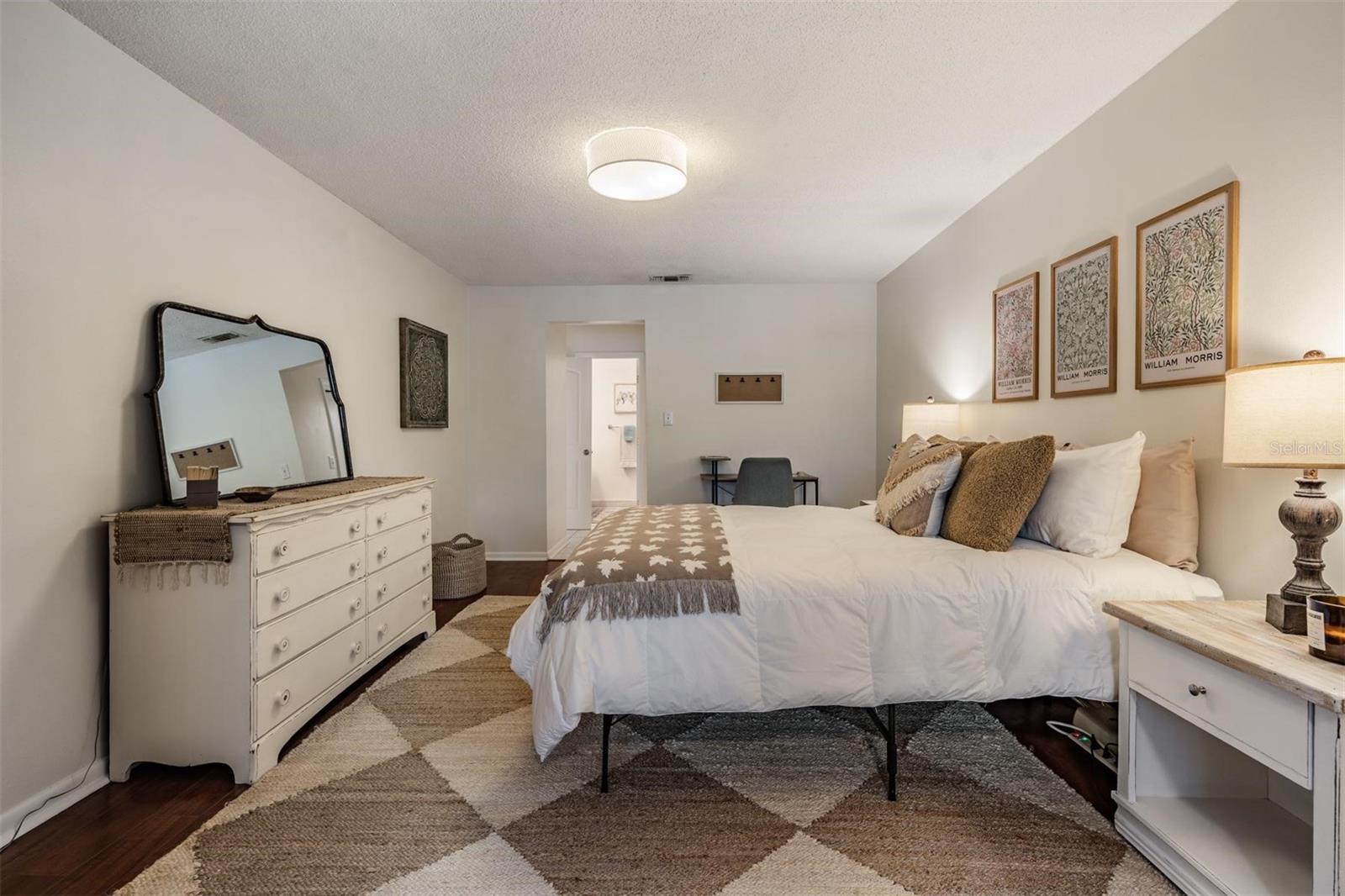 2780 N RIVERSIDE DR #105