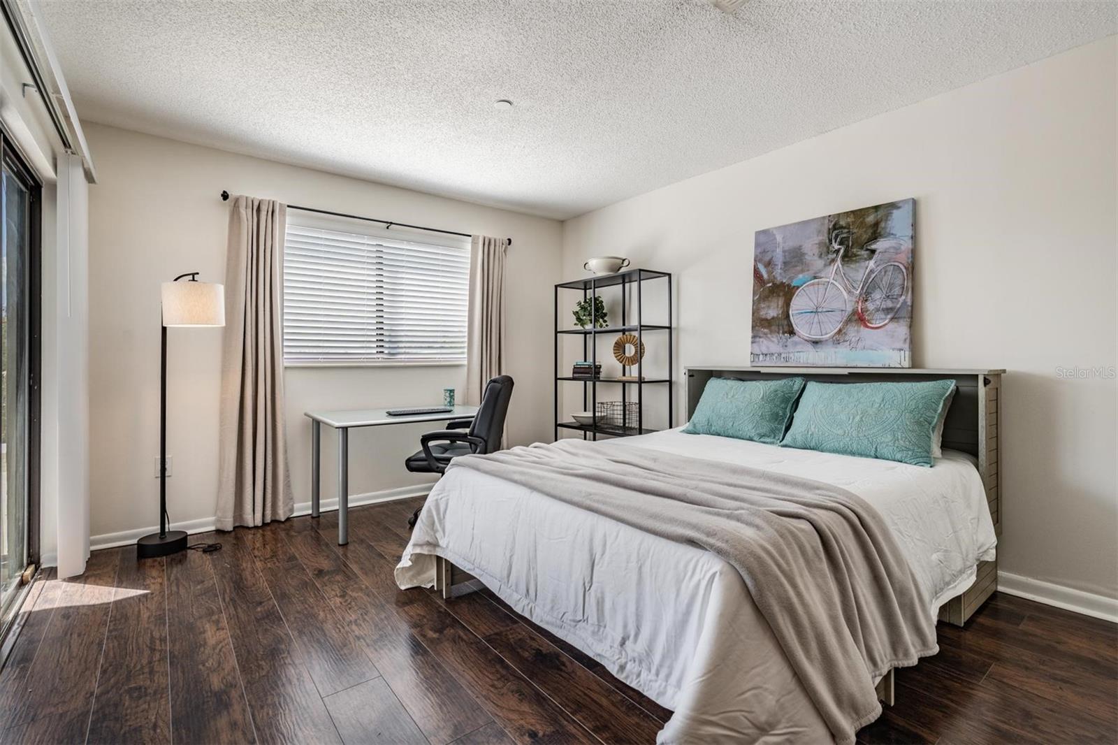 2780 N RIVERSIDE DR #105